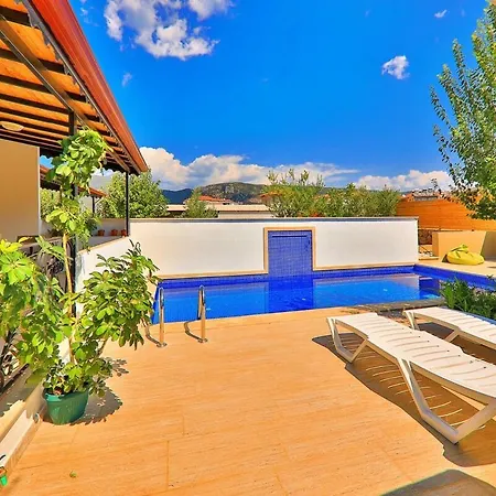 Villa Lucy 1 *