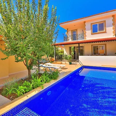 Lucy 1 Villa *