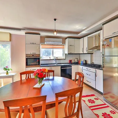Villa Lucy 1 *